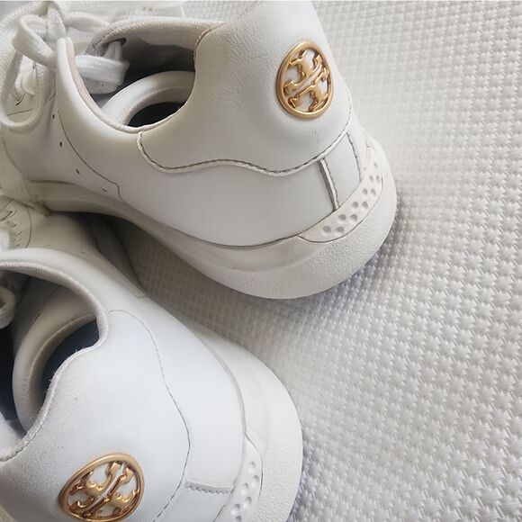 Tory Burch White Leather Sneakers with Low-Top Design some scratch - Picture 3 of 11